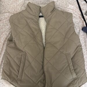 Blu Pepper Taupe Quilted Puffer Vest